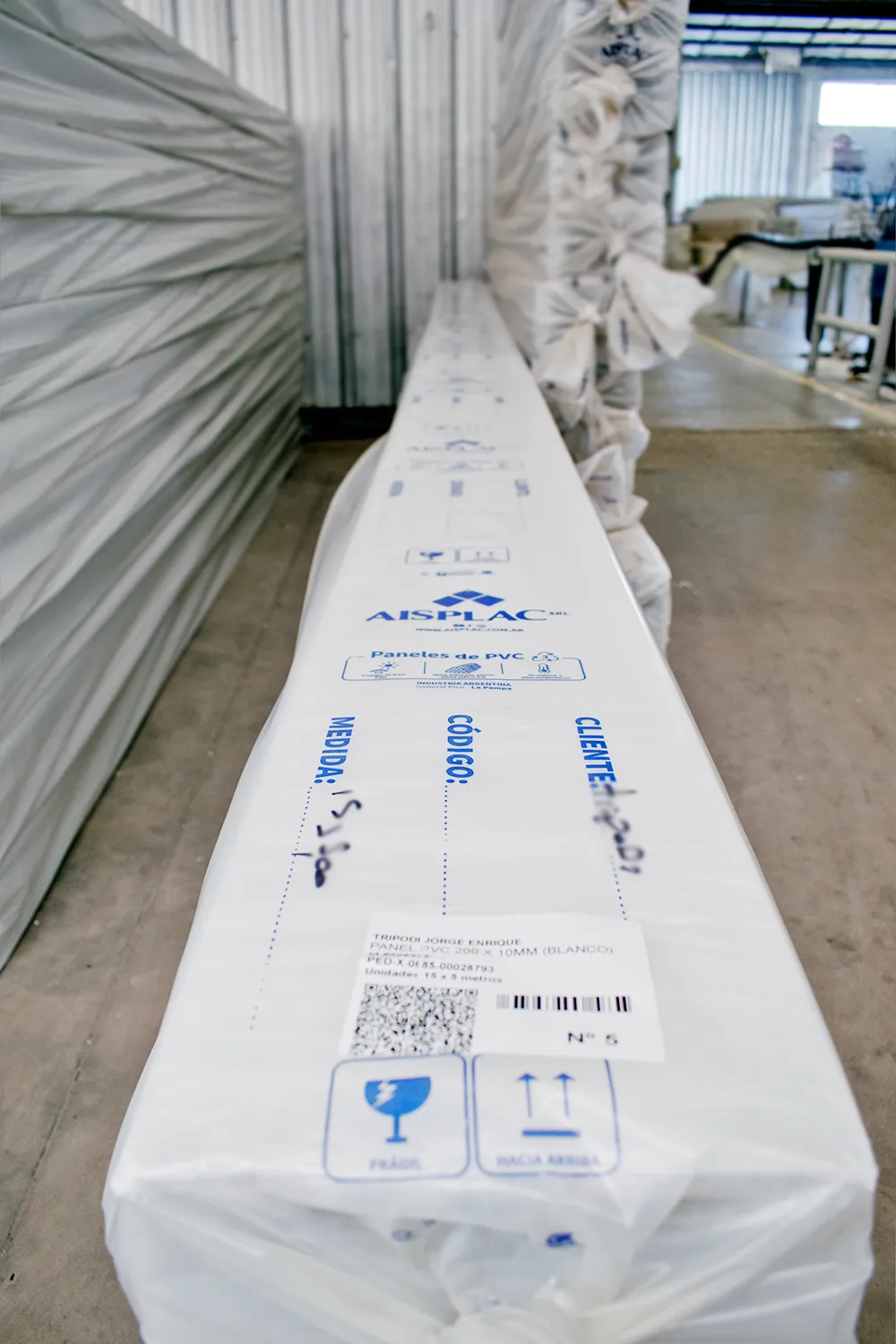 Panel de PVC empaquetado en fábrica