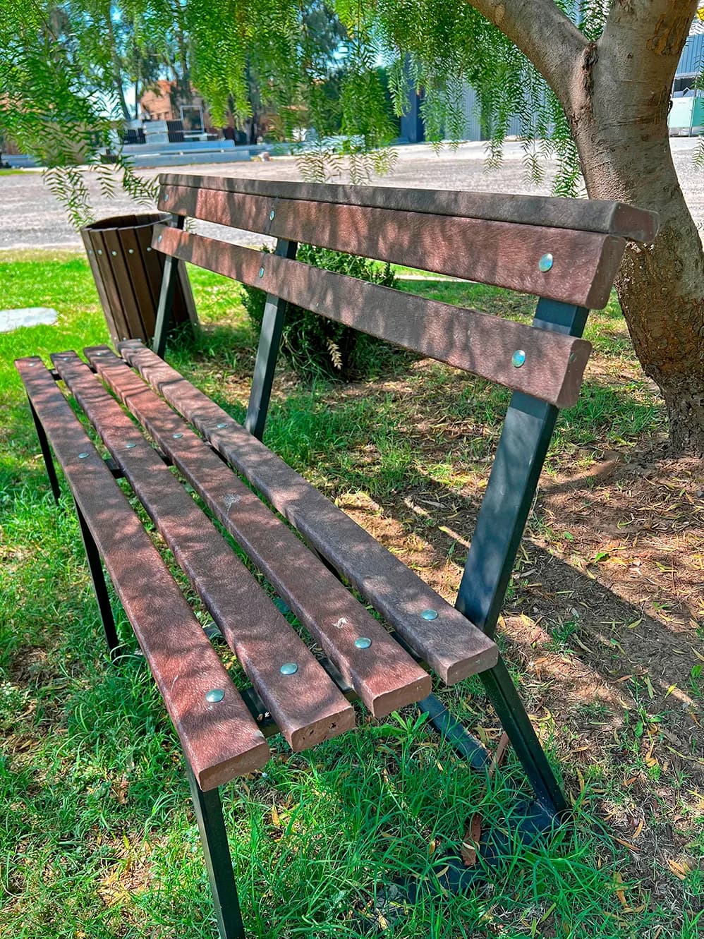 Muebles con Varillas plásticas